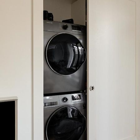 Welcome To Kinn Apartment - Lovely One Bedroom Vancouver Extérieur photo